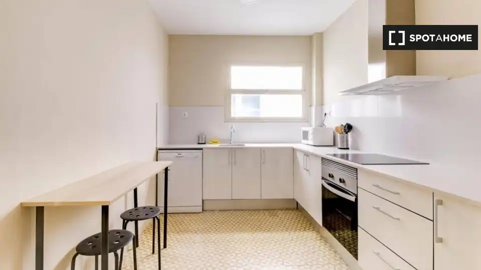 Cocina de Piso de alquiler en Barcelona con Aire acondicionado, Calefacción y Amueblado