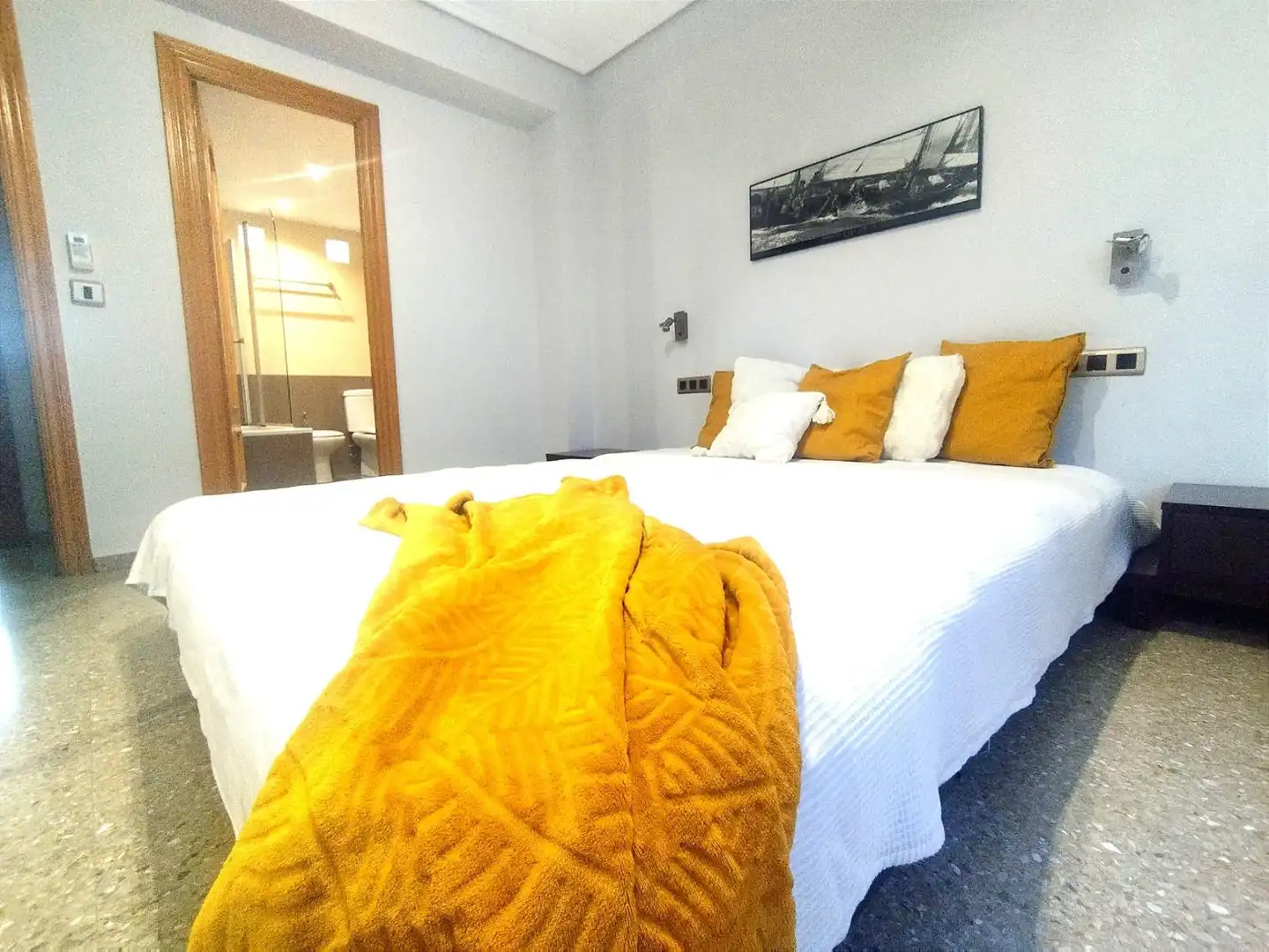 Habitación de Piso en venta en Valencia con Aire acondicionado y Balcón