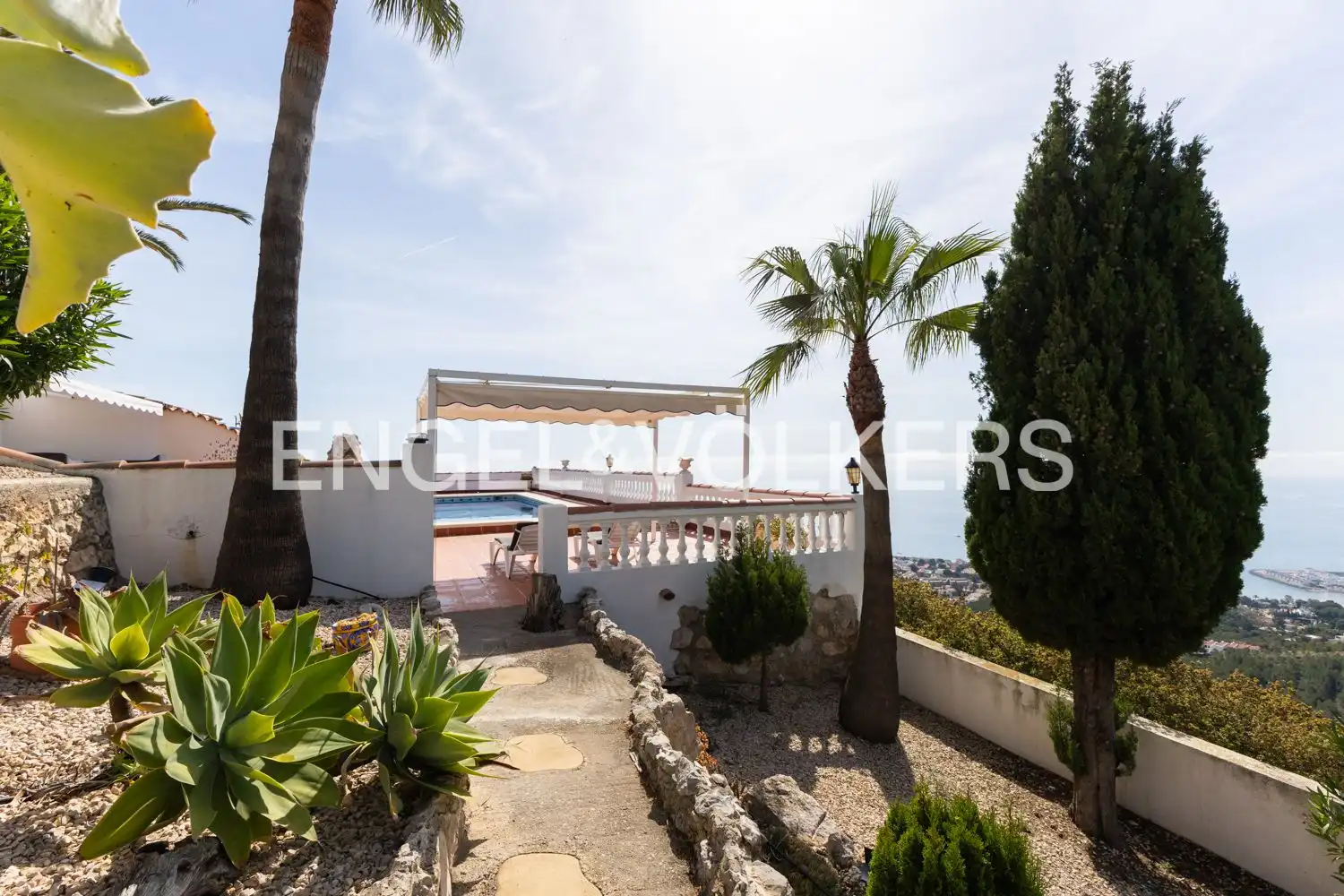 Vista exterior de Casa o chalet en venta en Alcalà de Xivert con Calefacción, Jardín privado y Terraza