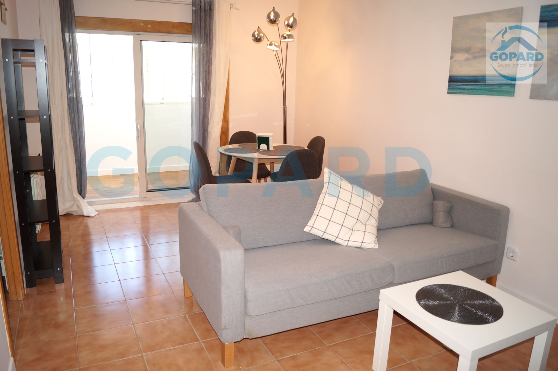Sala d'estar de Pis de lloguer en Villanueva de la Cañada amb Calefacció, Terrassa i Moblat