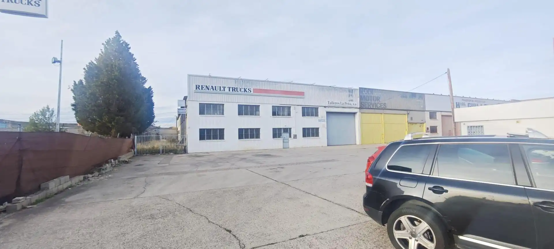Exterior view of Industrial buildings for sale in Calatayud