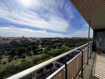 Flat with balcony for sale in Campanar