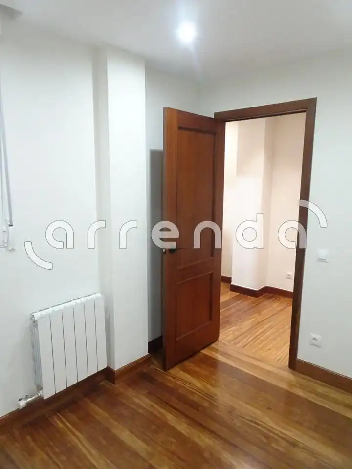 Dormitori de Pis de lloguer en Santander amb Calefacció