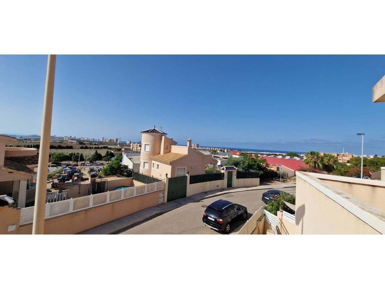 Vista exterior de Casa o chalet en venta en Cartagena con Jardín privado, Terraza y Amueblado