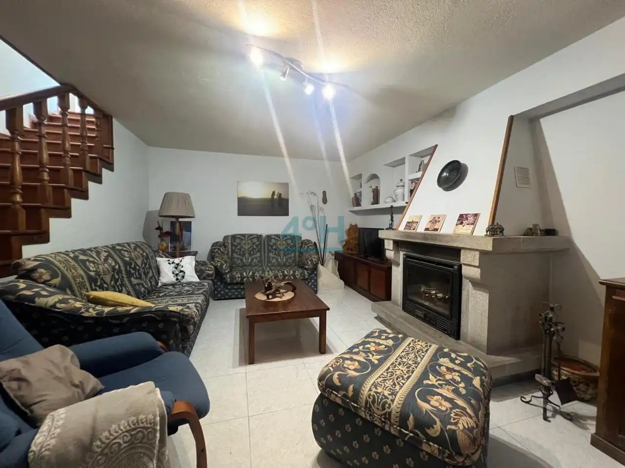 Sala de estar de Casa adosada en venta en Ourense Capital  con Calefacción, Jardín privado y Parquet
