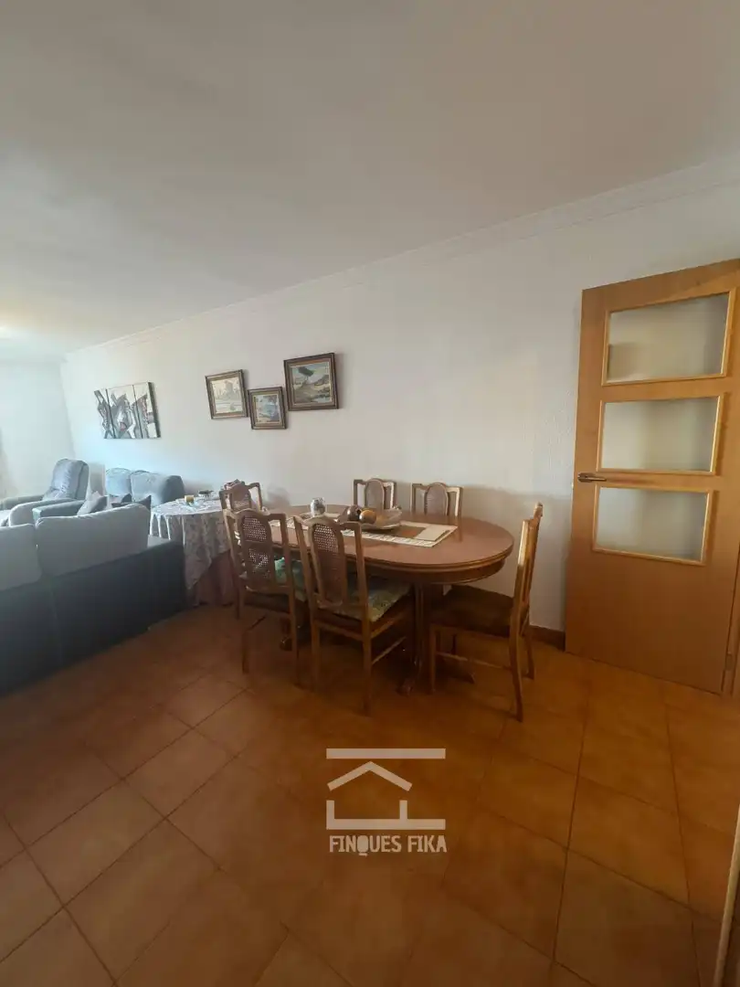 Comedor de Piso en venta en Mataró con Aire acondicionado, Calefacción y Amueblado