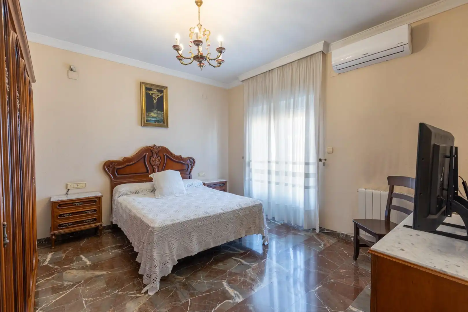 Habitación de Casa o chalet en venta en Las Gabias con Calefacción, Trastero y Balcón