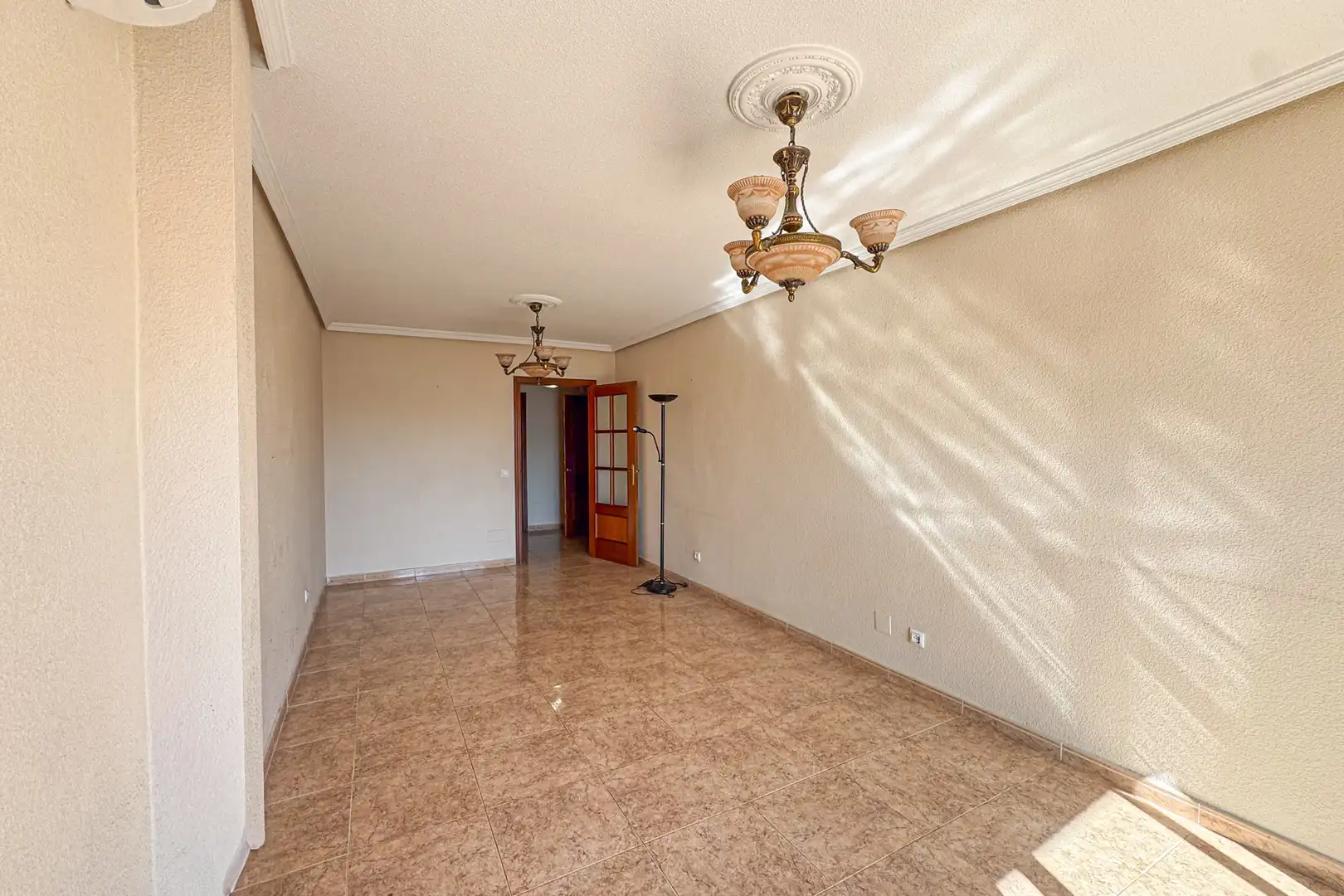 Piso en venta en Almería con Aire acondicionado y Calefacción
