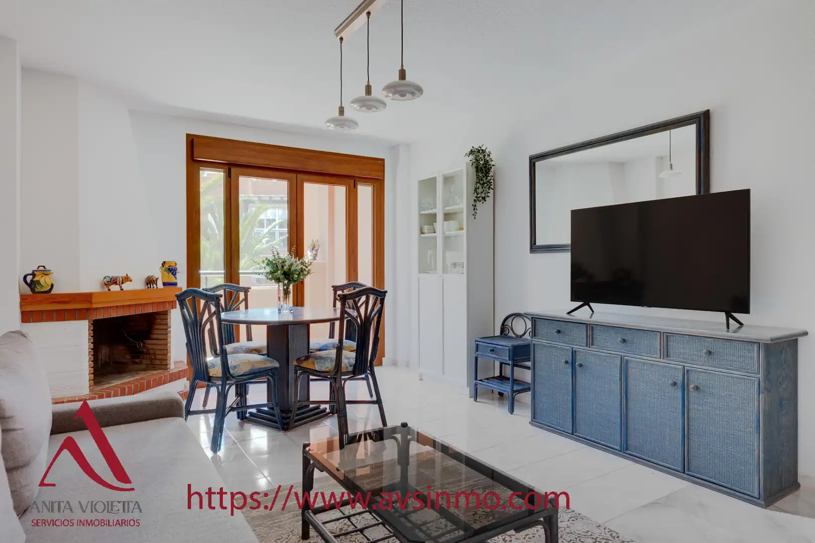 Sala d'estar de Apartament de lloguer en Torrevieja amb Aire condicionat, Moblat i Rentadora