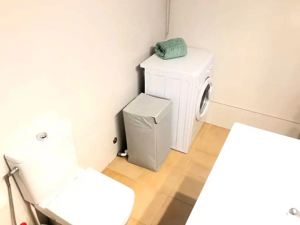 Bany de Apartament de lloguer en Calonge i Sant Antoni amb Terrassa i Moblat