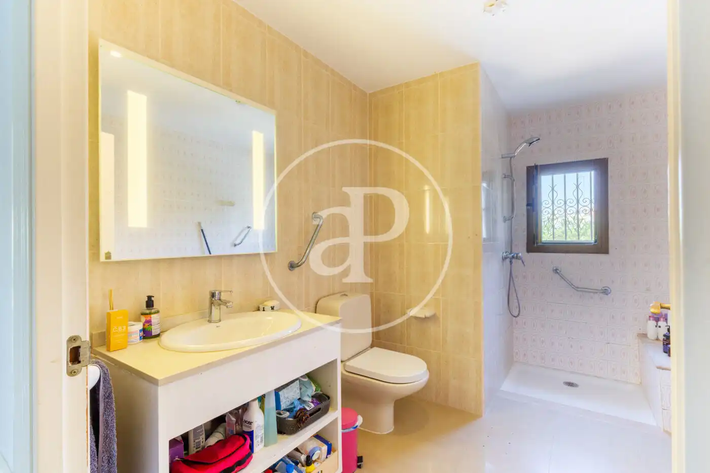 Bathroom of Houses for sale in Dénia  with Air Conditioner, Heating and Private garden
