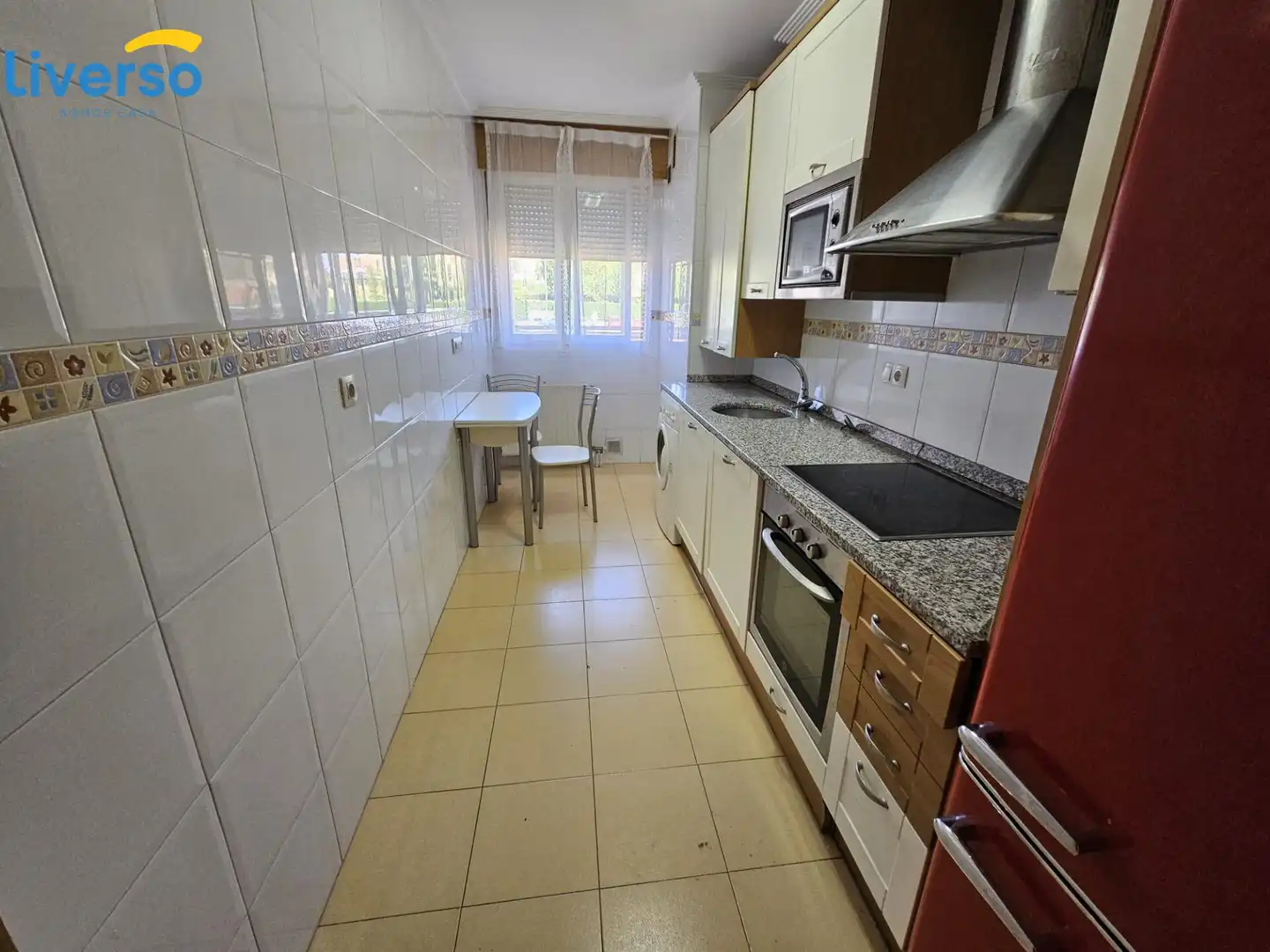 Cocina de Piso de alquiler en Burgos con Calefacción, Terraza y Amueblado