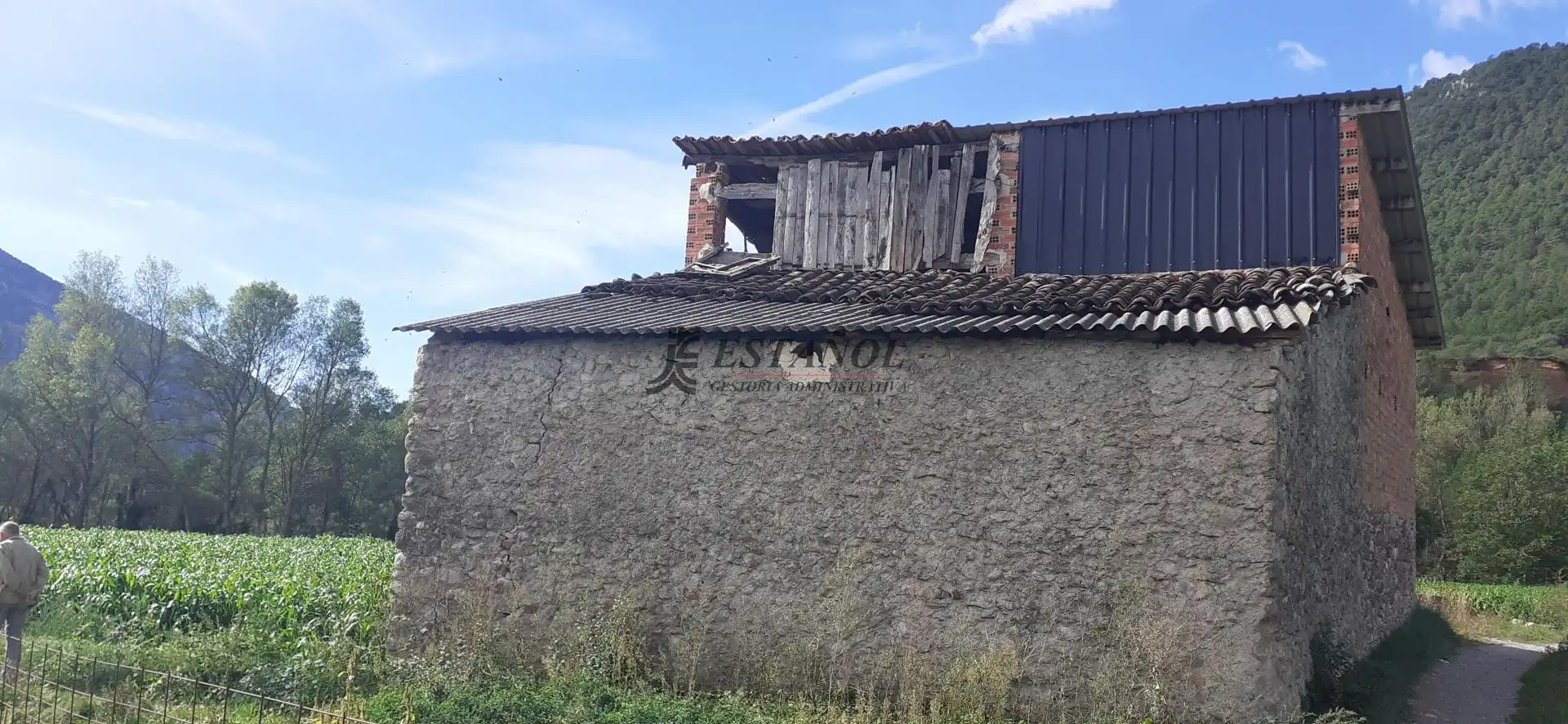 Vista exterior de Residencial en venda en Les Valls d'Aguilar