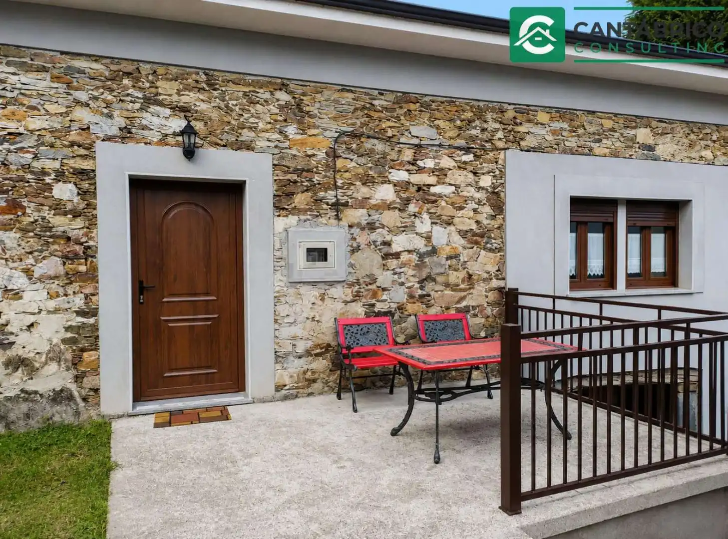 Terrasse von Haus oder Chalet zum Verkauf in Navia mit Heizung, Terrasse und Möbliert
