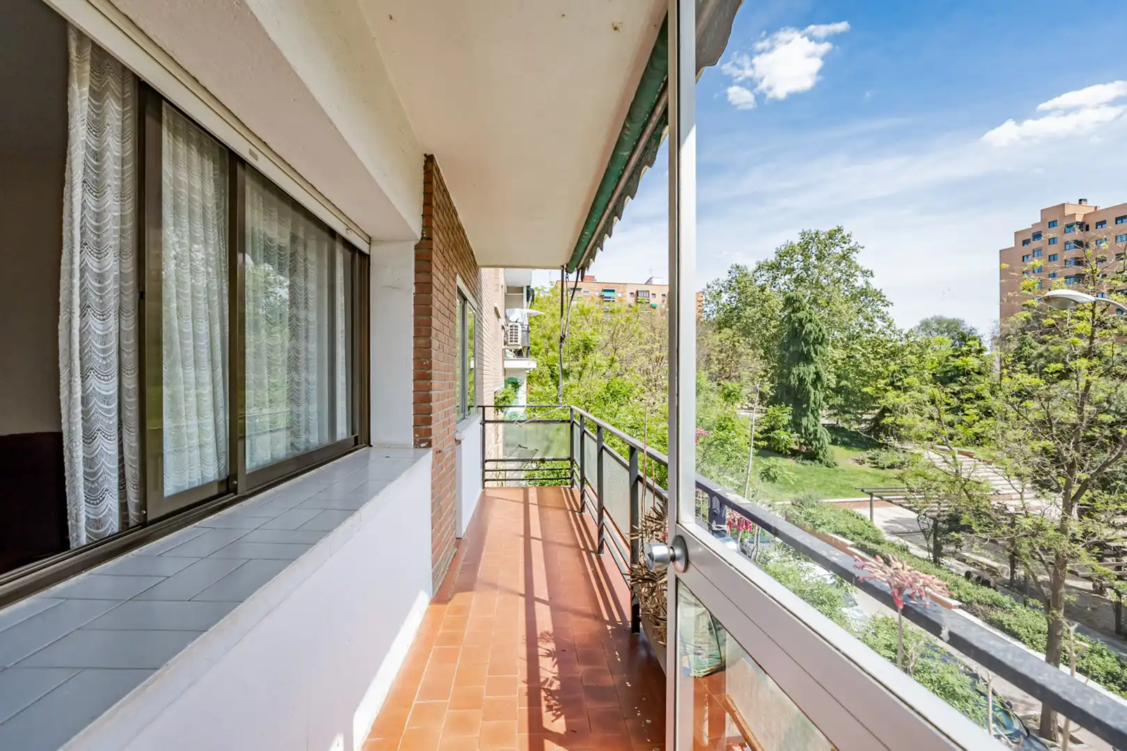 Terrasse von Wohnung zum Verkauf in Madrid mit Heizung, Terrasse und Möbliert
