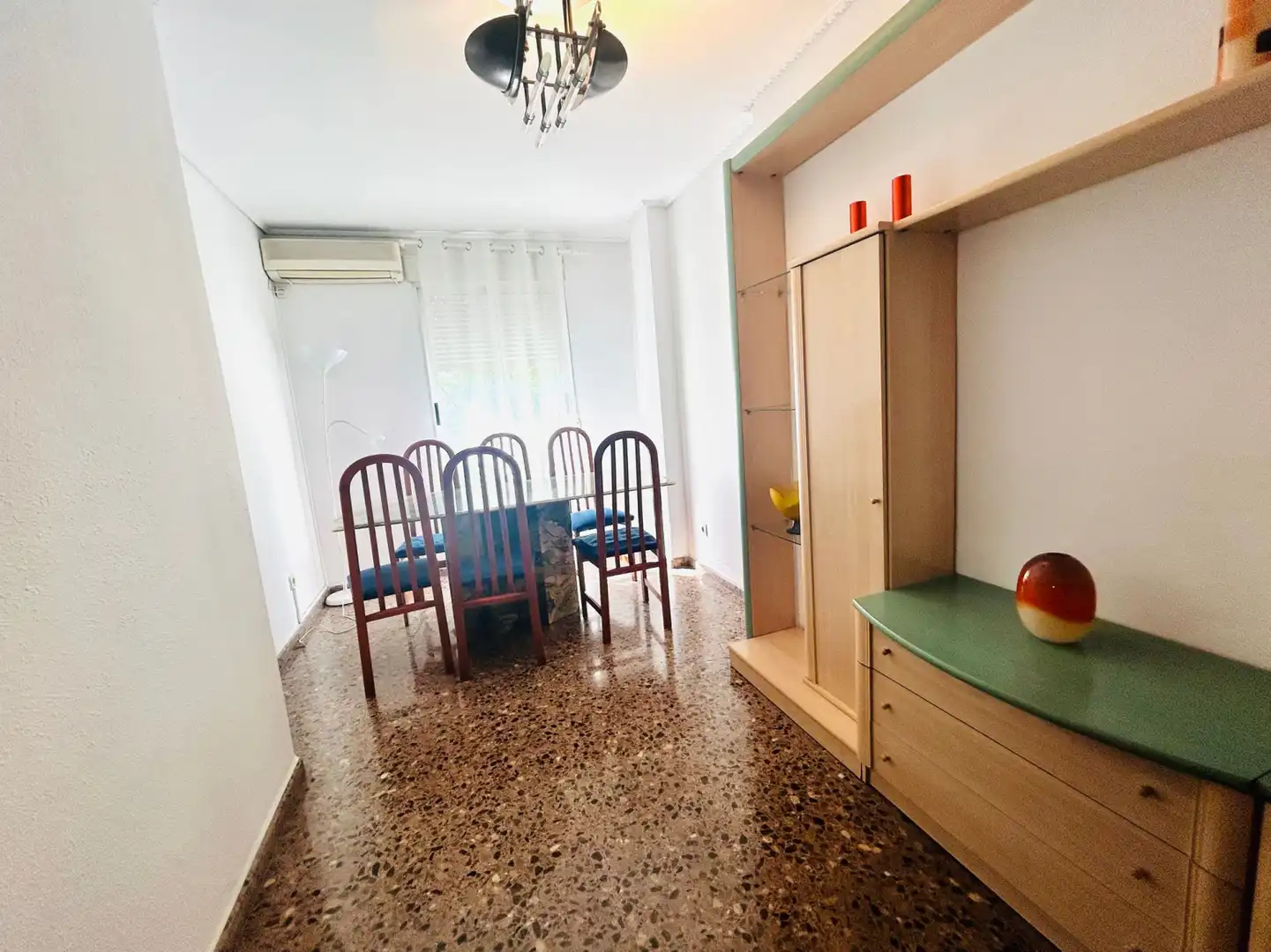 Comedor de Piso de alquiler en Aldaia con Aire acondicionado, Terraza y Amueblado