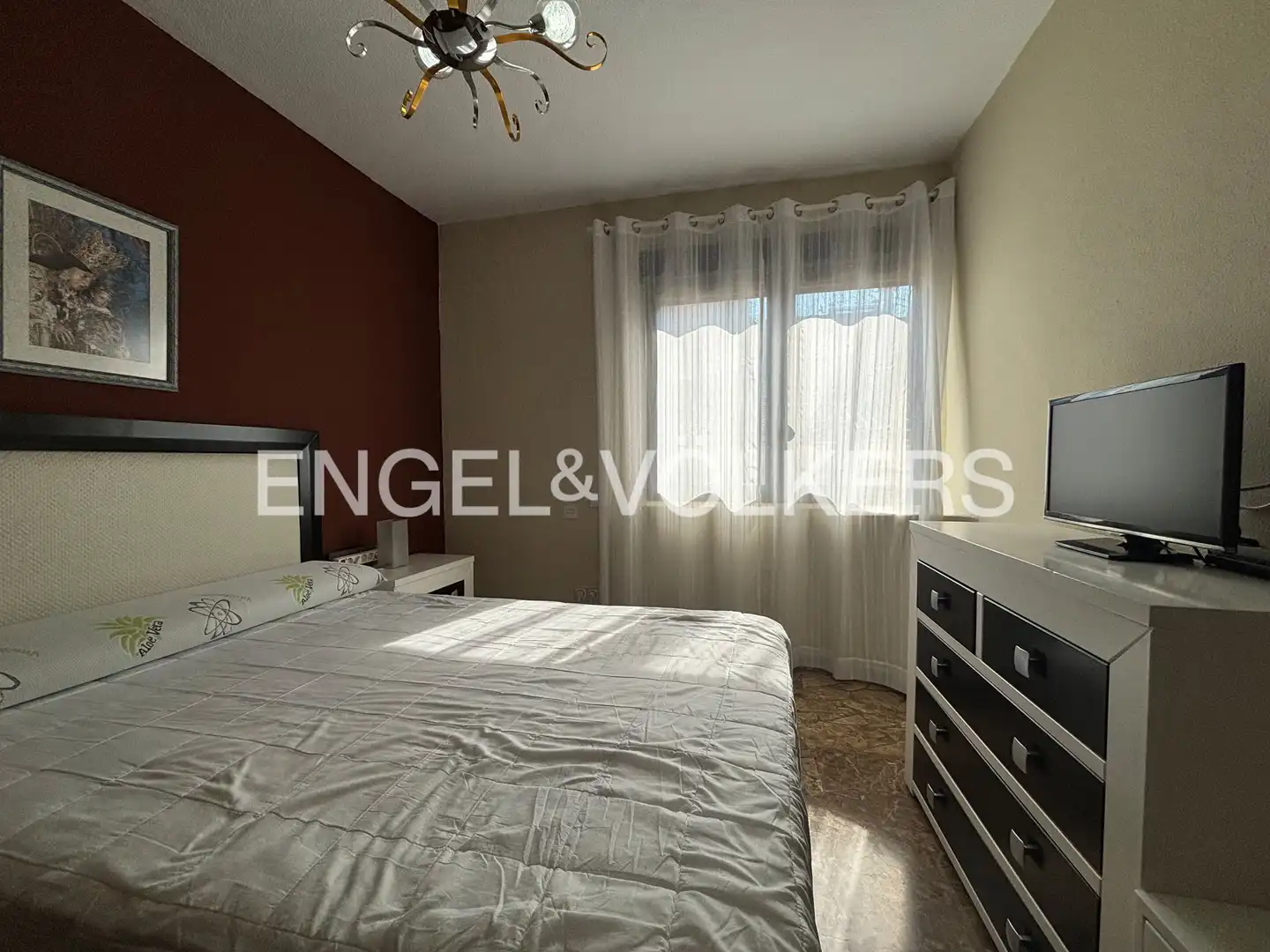Schlafzimmer von Wohnung zur Miete in Valencia mit Klimaanlage, Heizung und Balkon
