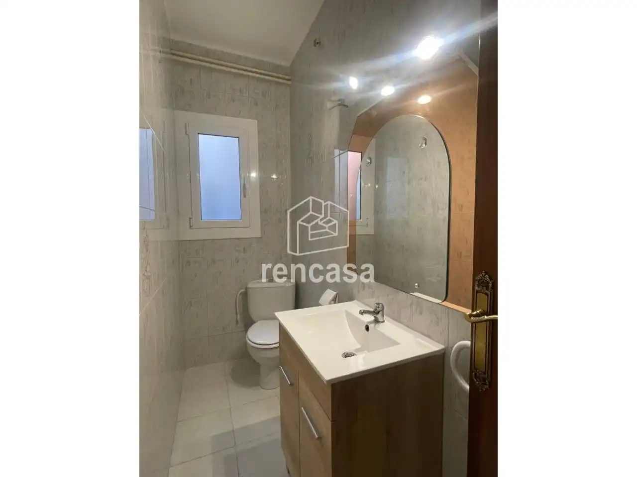Bathroom of Attic for sale in Lleida  with Air Conditioner, Heating and Terrace