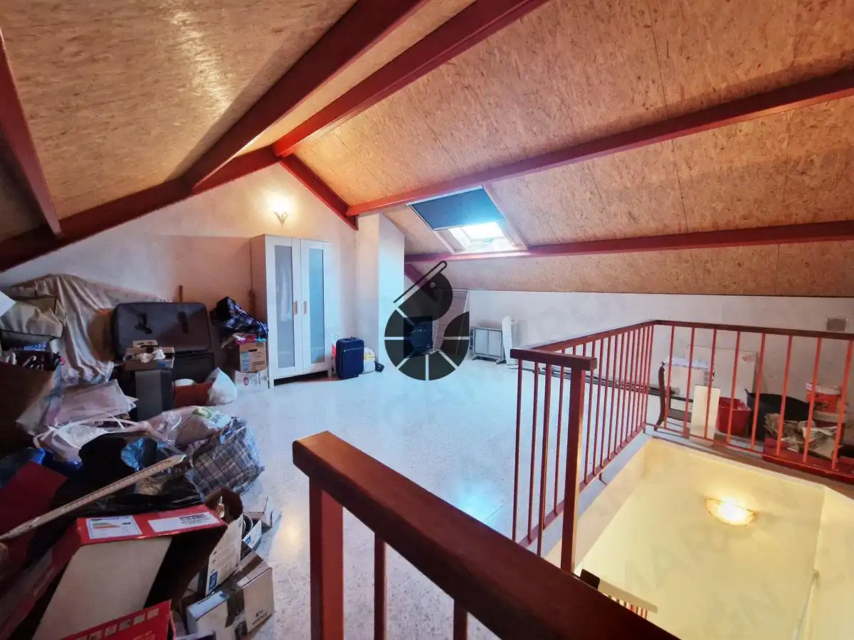 Casa adosada en venta en Coria del Río con Terraza