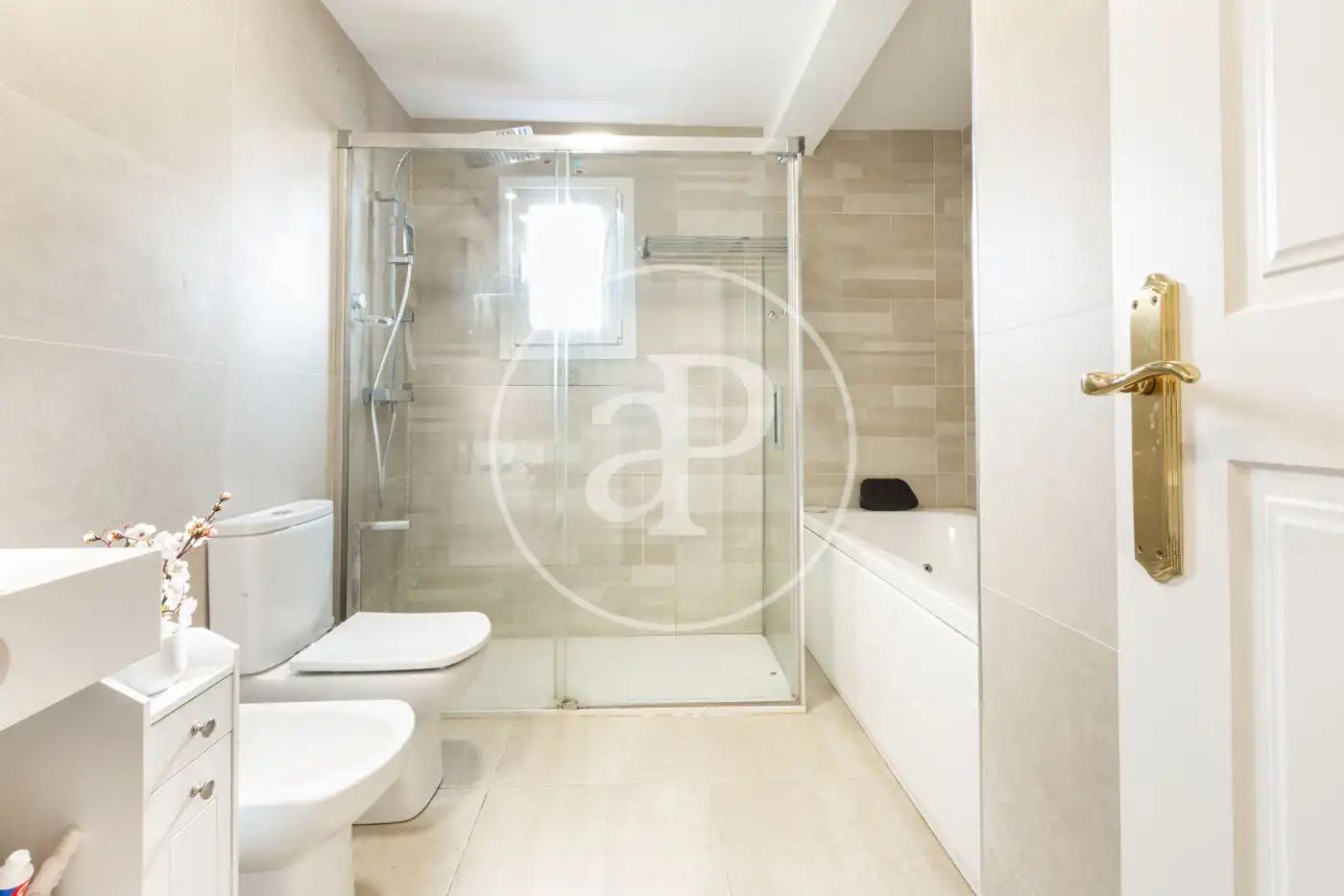 Houses for sale in Cumbres de Calicanto