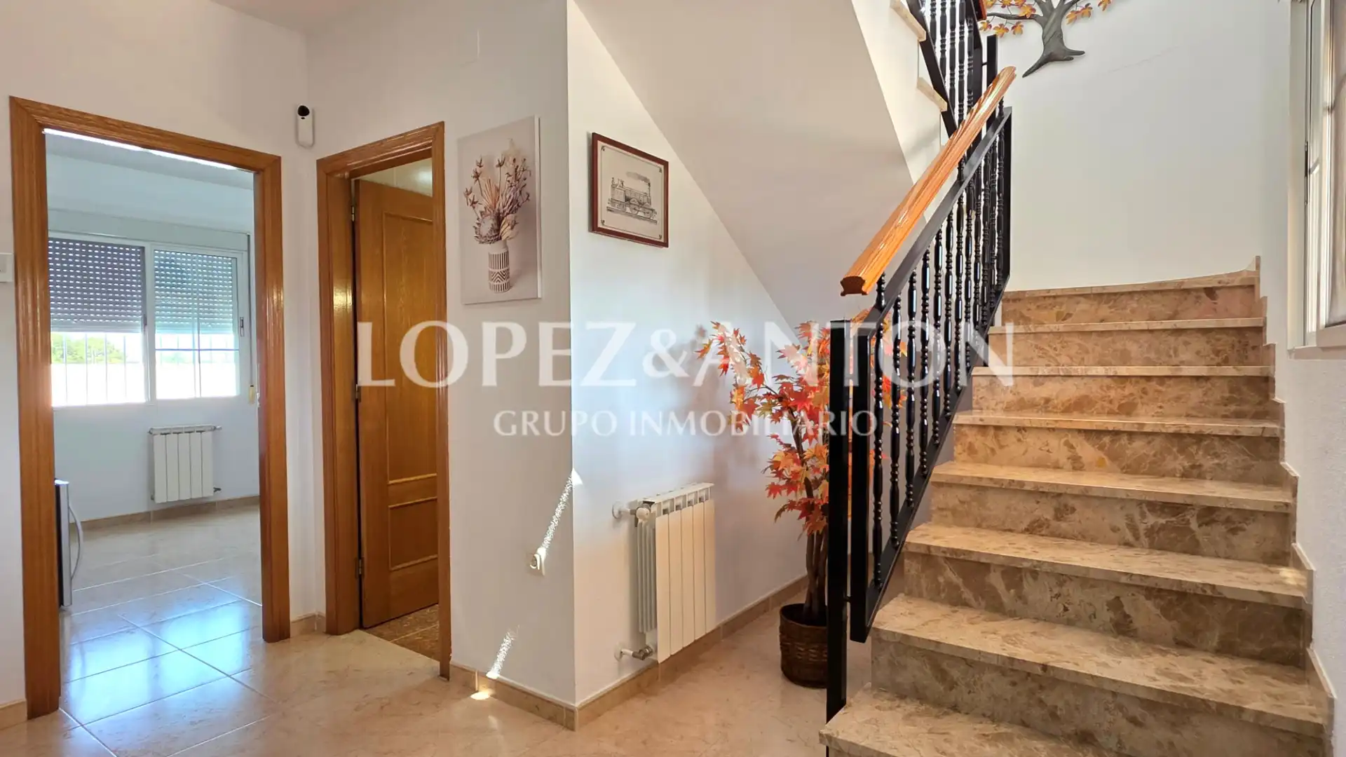 Casa o chalet en venta en L'Eliana con Aire acondicionado, Calefacción y Jardín privado