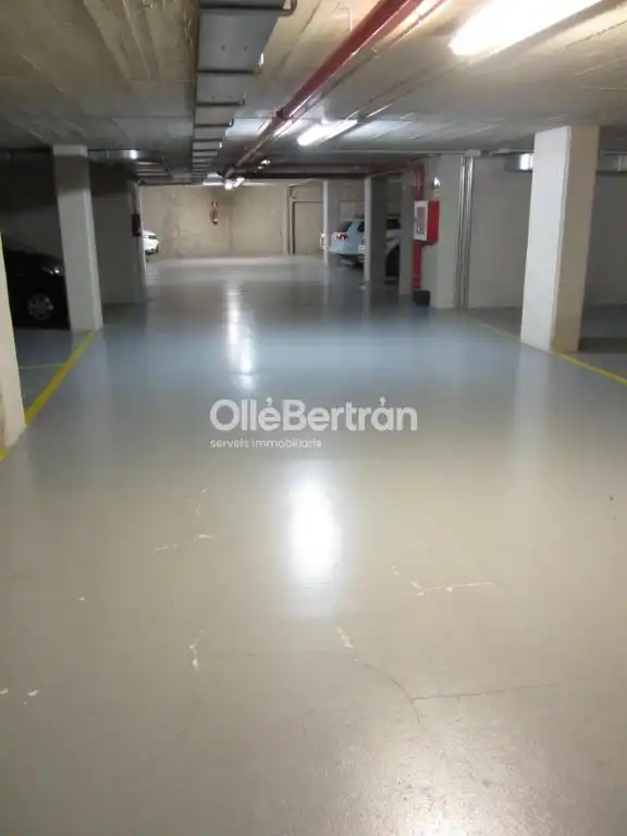 Parkplatz von Garage zur Miete in Barcelona