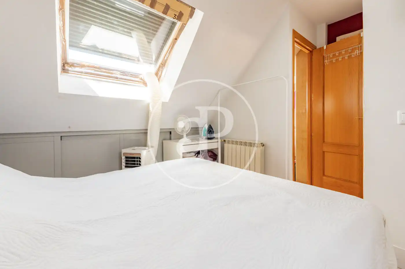 Habitación de Ático en venta en Madrid con Aire acondicionado y Calefacción