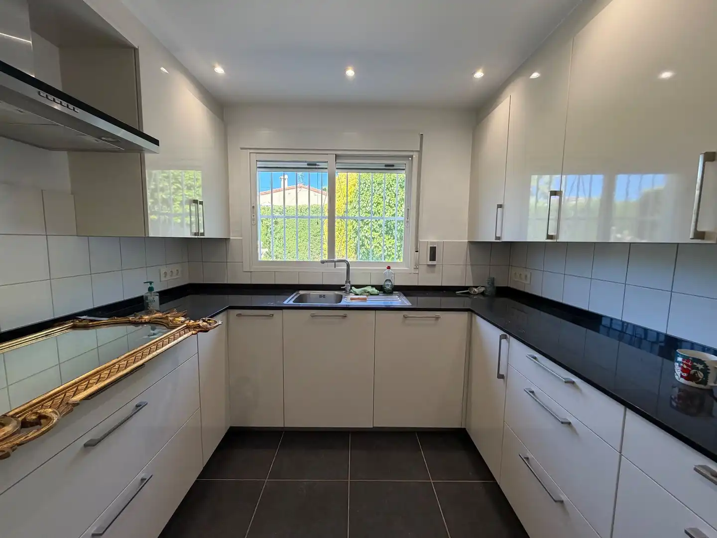 Cocina de Casa o chalet en venta en La Nucia con Aire acondicionado, Calefacción y Jardín privado