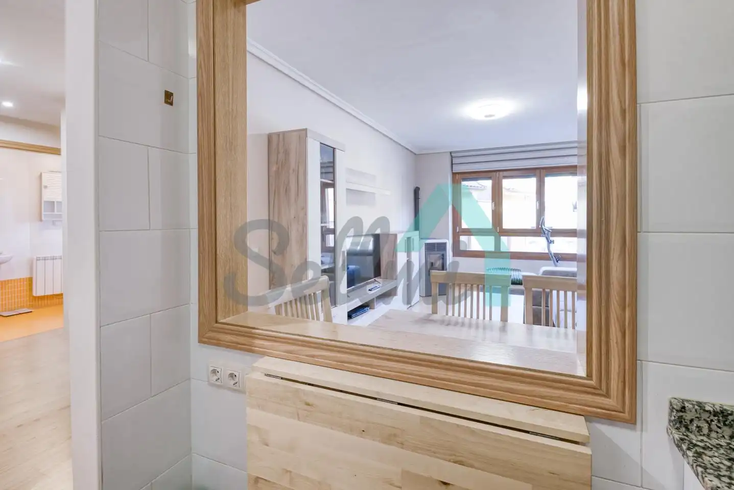 Habitación de Planta baja en venta en Aller con Calefacción, Terraza y Amueblado