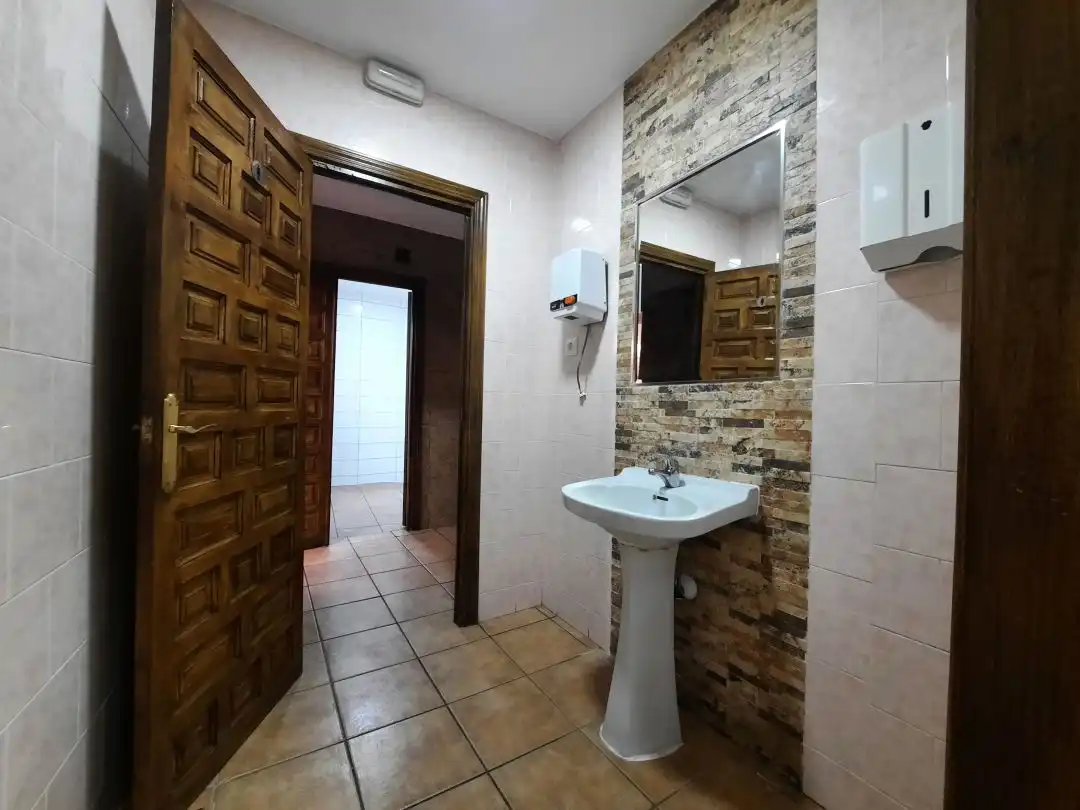 Bany de Casa o xalet en venda en Escalona amb Aire condicionat i Calefacció