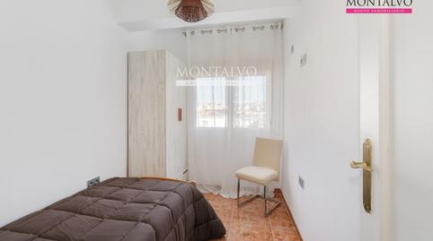 Foto 4 de Piso de alquiler en De America, 31, Barrio de Zaidín, Granada