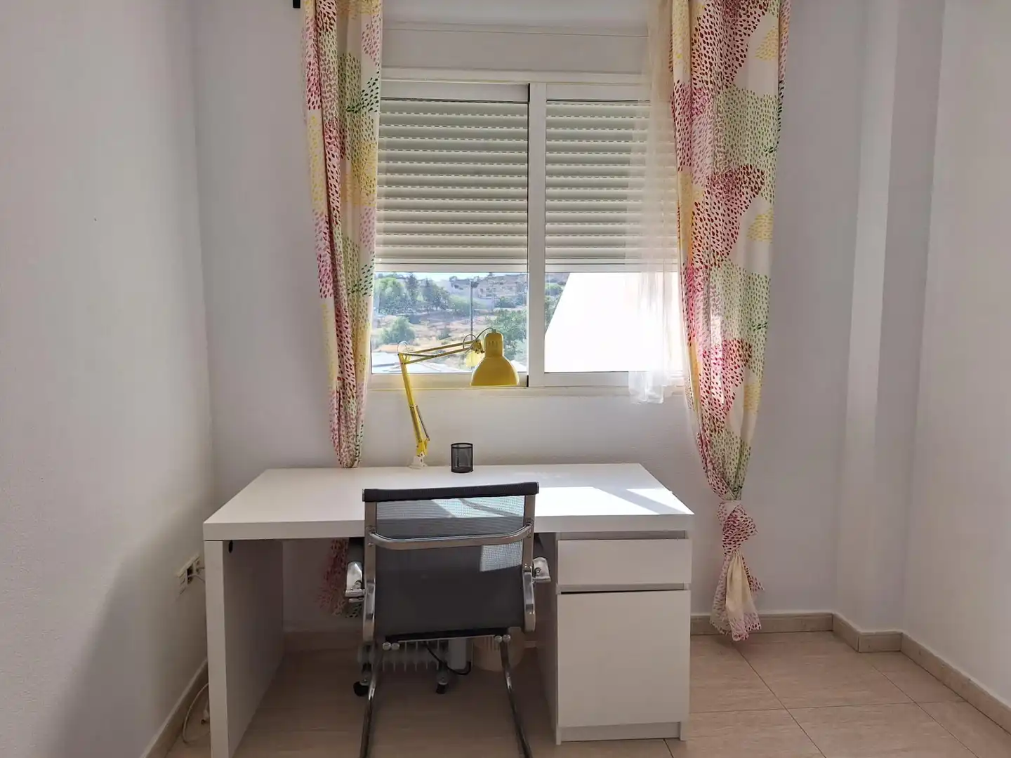 Schlafzimmer von Wohnung zur untervermieten in Murcia mit Klimaanlage, Heizung und Möbliert
