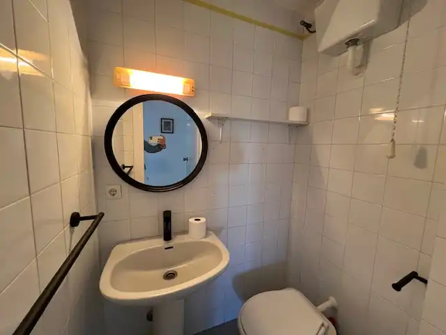 Bany de Pis de lloguer en Puertollano amb Aire condicionat, Calefacció i Moblat