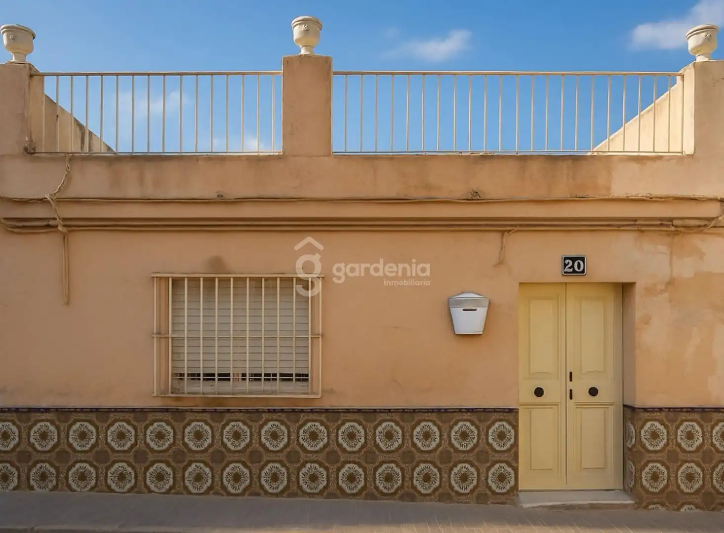 Exterior view of Houses for sale in Morón de la Frontera