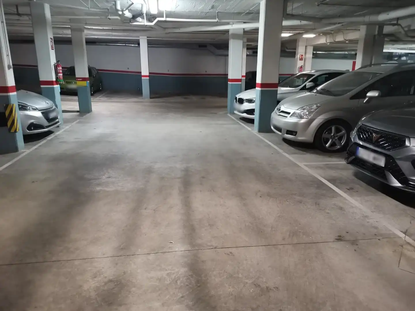 Parking de Piso en venta en Molins de Rei con Calefacción, Parquet y Balcón