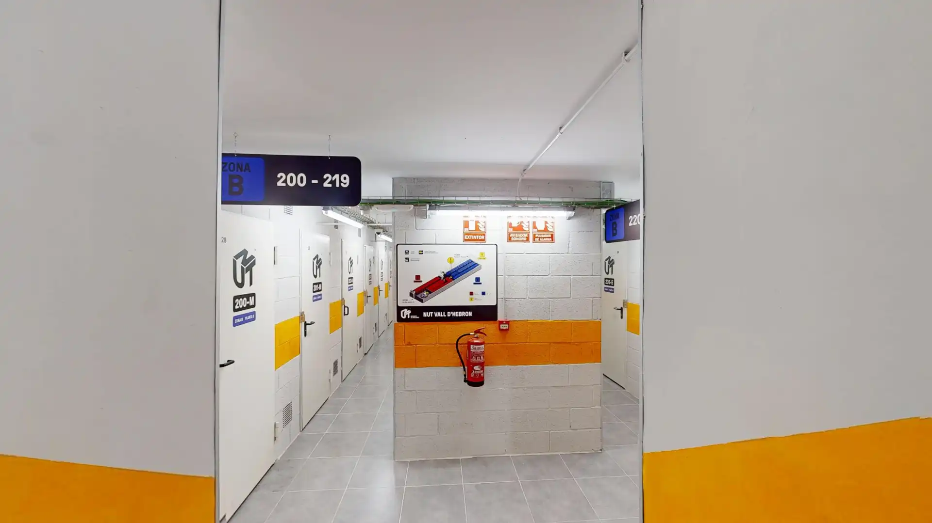 Parkplatz von Lagerraum zur Miete in Barcelona mit Alarm