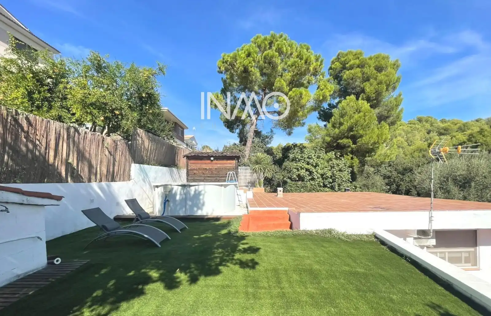 Vista exterior de Casa o chalet en venta en Rubí con Aire acondicionado, Calefacción y Piscina