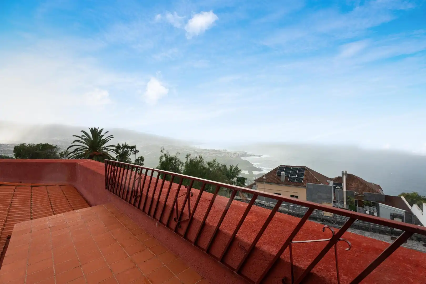 Vista exterior de Casa o chalet en venta en Santa Úrsula con Parquet y Terraza
