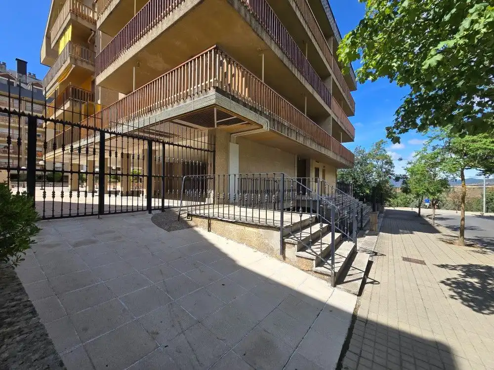Exterior view of Commercial properties for rent in Jaca