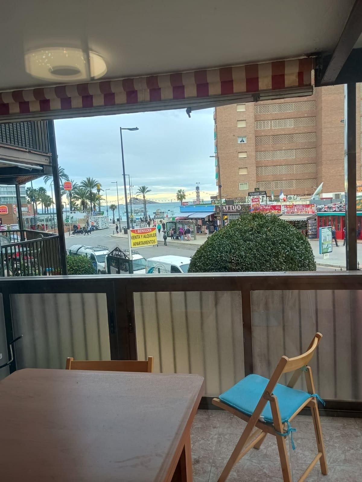 Vista exterior de Pis en venda en Benidorm amb Aire condicionat i Balcó