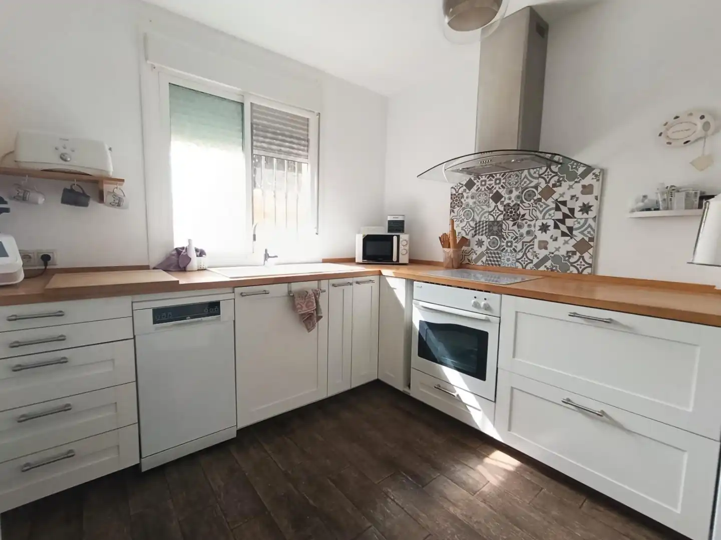Cocina de Casa o chalet en venta en Chiclana de la Frontera con Jardín privado, Terraza y Piscina