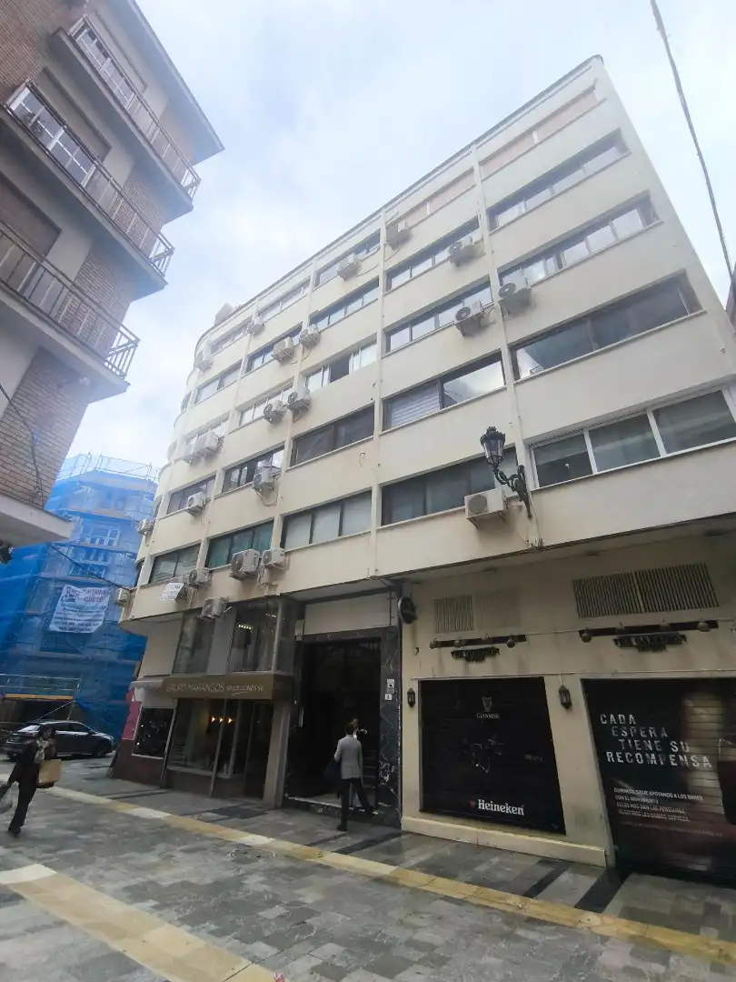 Vista exterior de Oficina de lloguer en Málaga amb Aire condicionat i Moblat