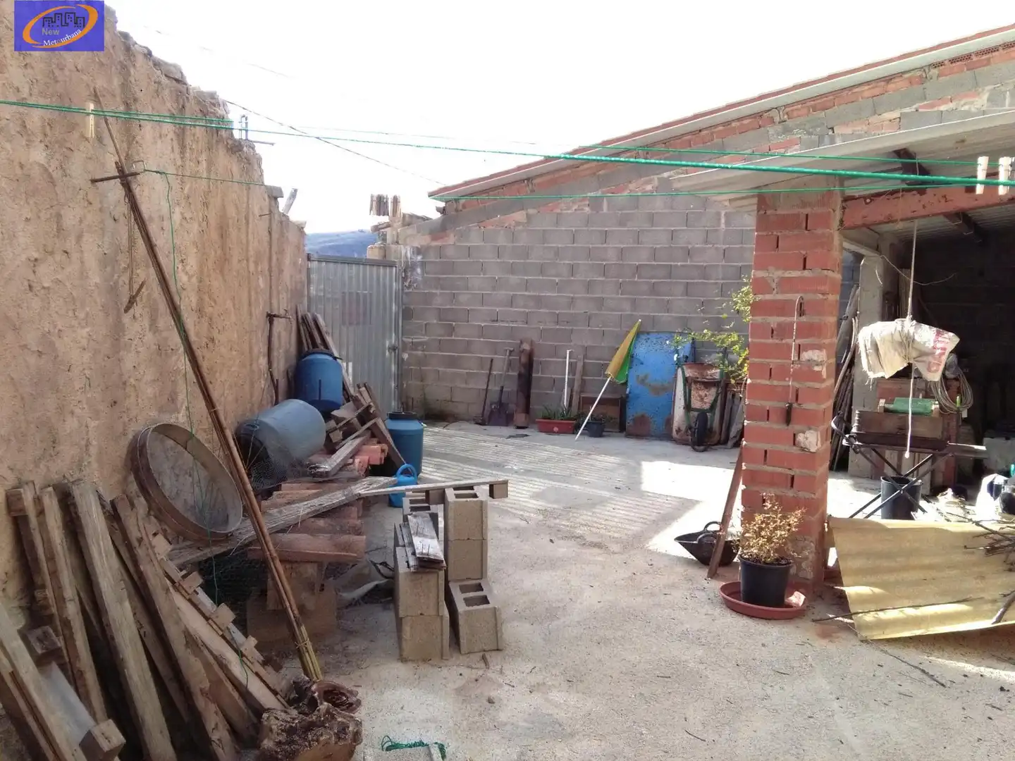 Houses for sale in Alpuente  with Heating, Storage room and Balcony