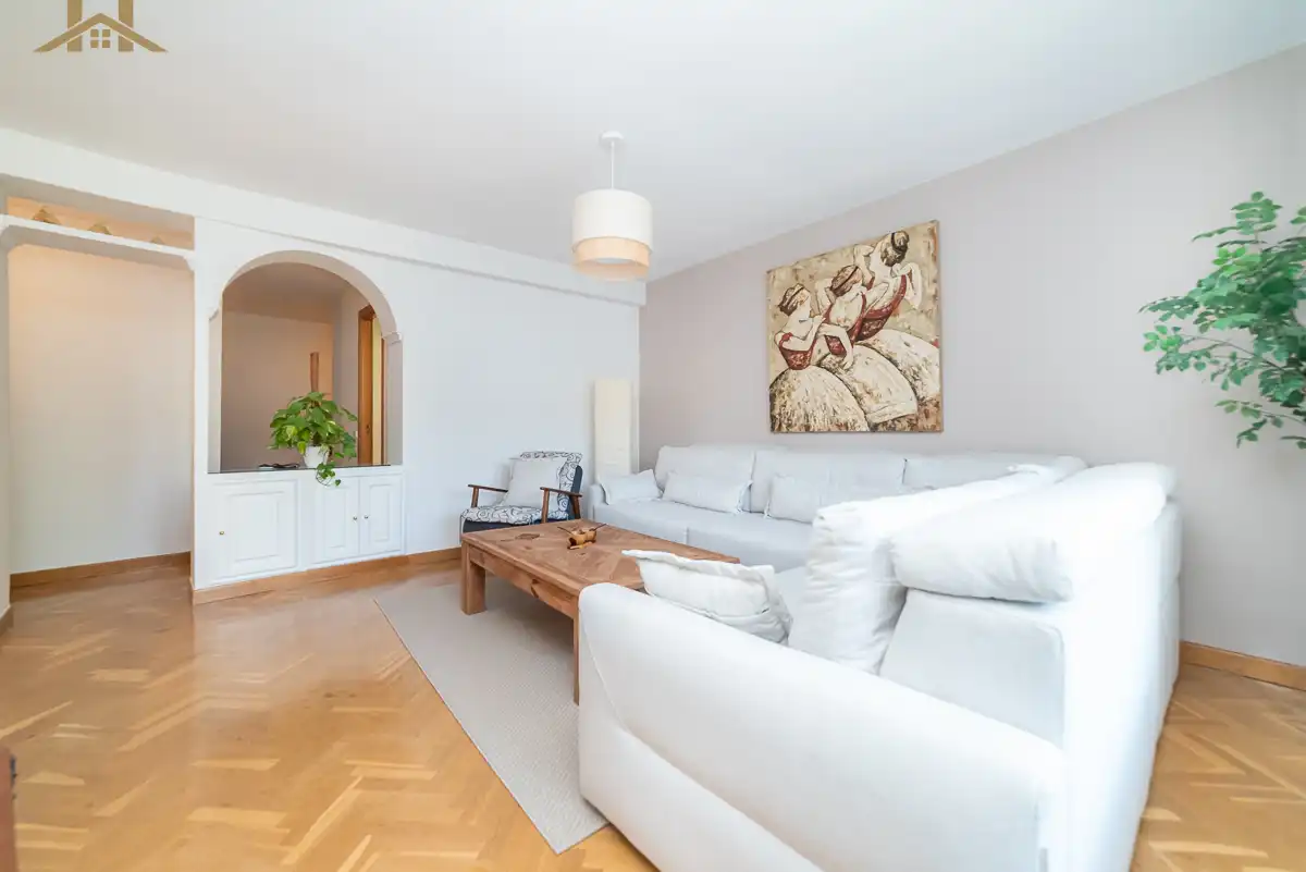 Living room of Flat for sale in Pozuelo de Alarcón  with Air Conditioner, Heating and Terrace