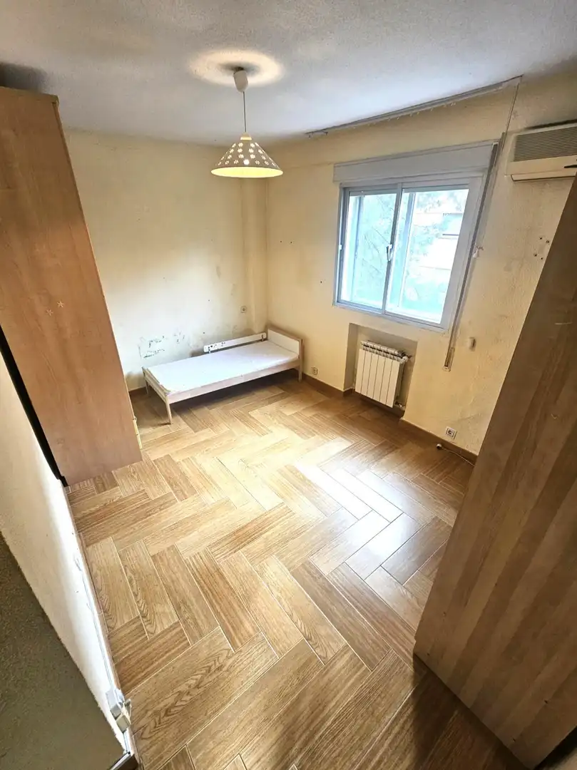 Habitación de Piso en venta en Madrid con Aire acondicionado y Calefacción