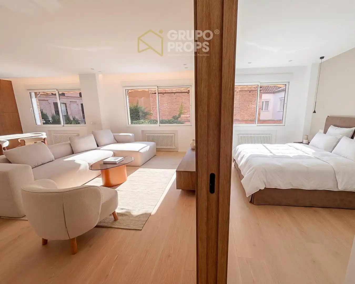 Sala de estar de Apartamento en venta en Madrid con Calefacción y Amueblado