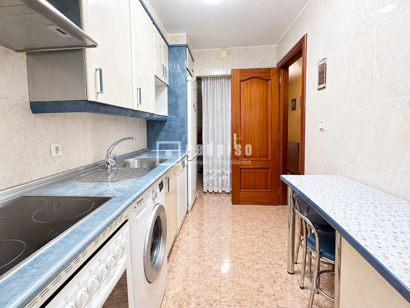 Kitchen of Houses for sale in Coslada  with Heating, Terrace and Storage room