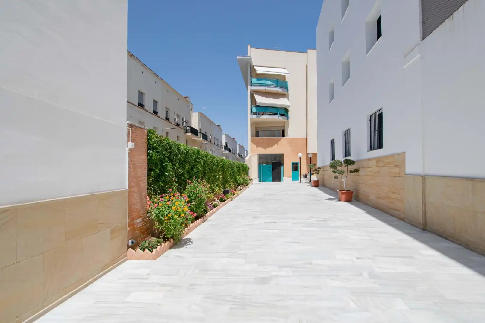 Exterior view of Flat for sale in Sevilla  with Air Conditioner and Heating