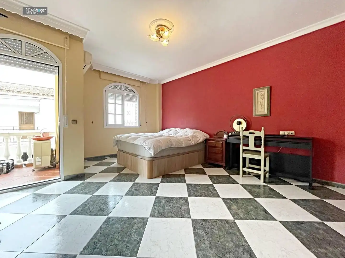 Bedroom of Houses for sale in Málaga  with Air Conditioner, Terrace and Furnished