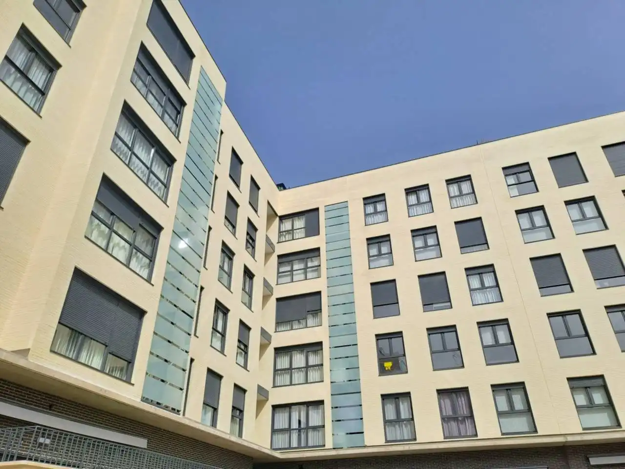Vista exterior de Pis en venda en Burgos amb Calefacció, Parquet i Terrassa